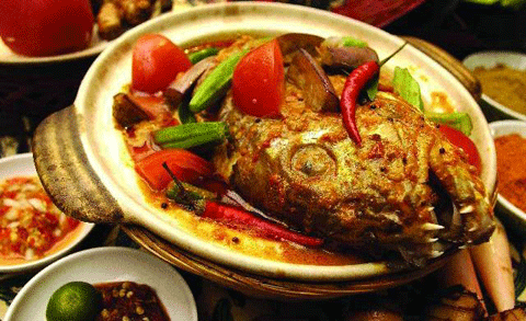 Peranakan-fish-head.gif